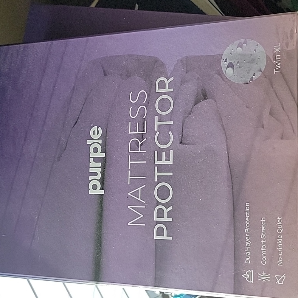 PURPLE NEVER OPENED MATRESS PROTECTOR